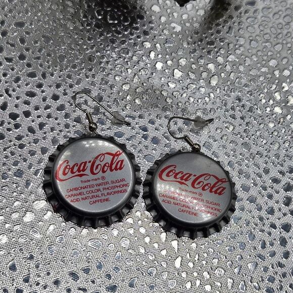 "5/$25" Coca Cola Bottle Cap Dangle Costume Earrings - Picture 3 of 6